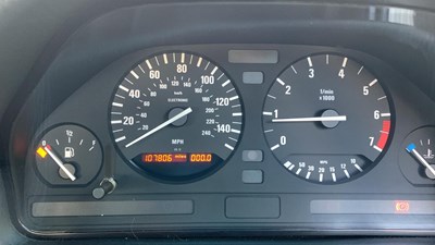 Lot 39 - 1995 BMW 520i SE
