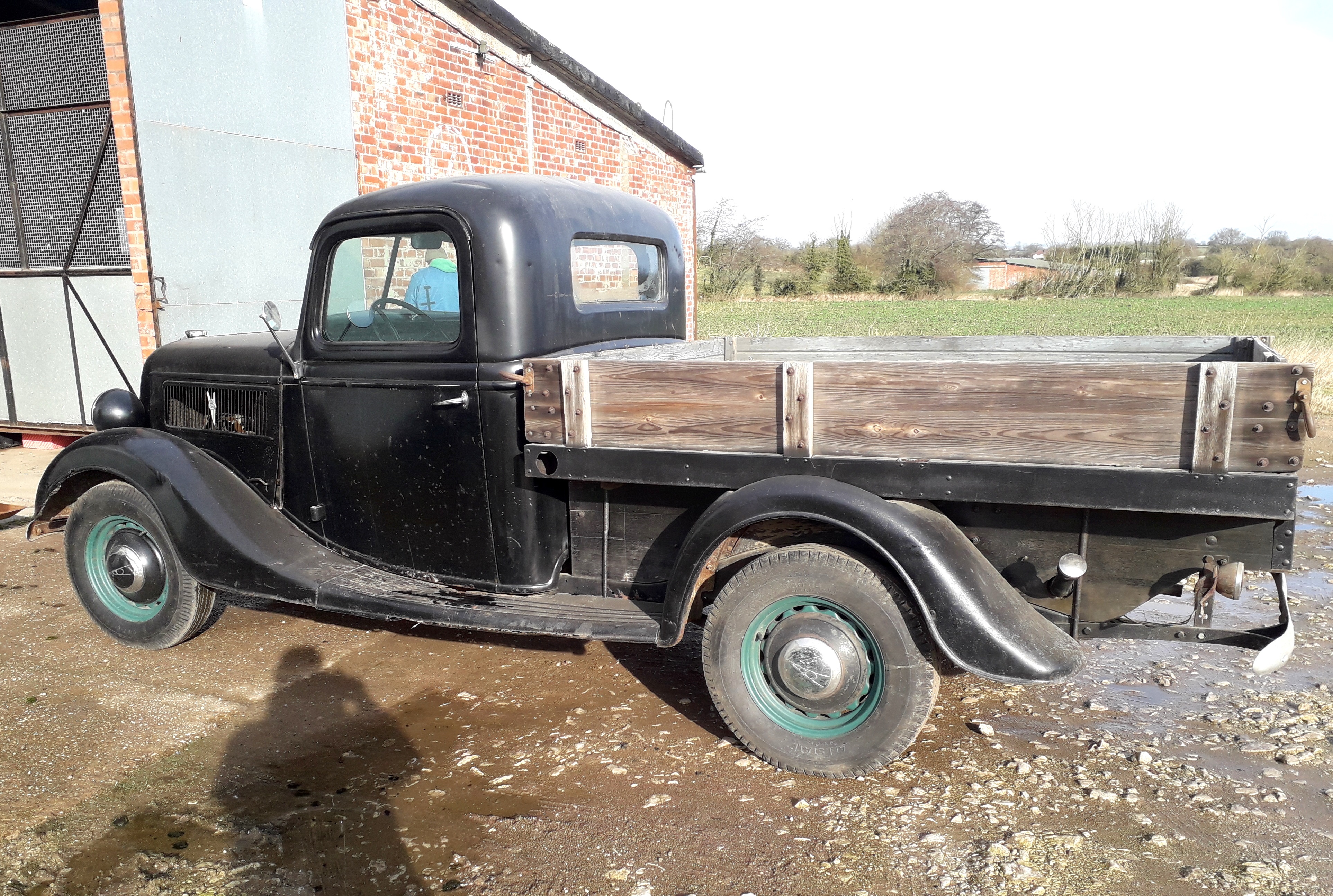 Lot 25 - 1937 Ford Model 77 Pickup Truck