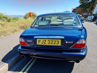 Lot 49 - 1998 Daimler Super V8