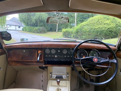 Lot 29 - 1962 Jaguar MK2 3.8