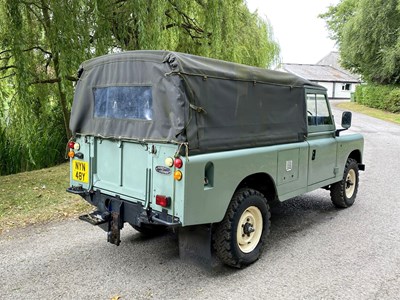 Lot 67 - 1982 Land Rover 109 Stage One V8