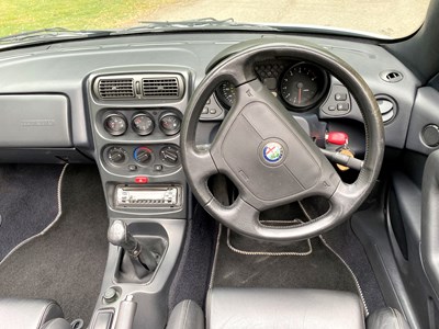 Lot 6 - 1996 Alfa Romeo Spider 2.0 TS
