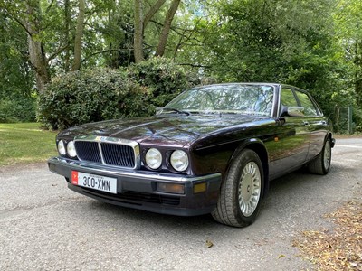 Lot 9 - 1991 Jaguar XJ12