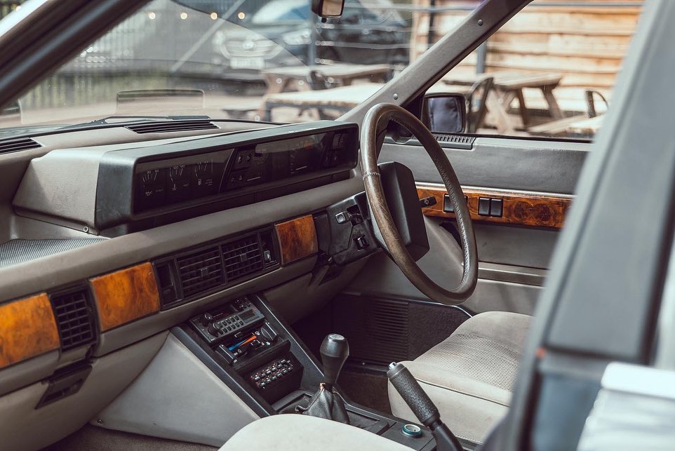 Sd1 Window Lot 22 - 1985 Rover SD1 Vitesse