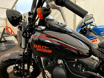 Lot 78 - 2008 Harley-Davidson Cross Bones