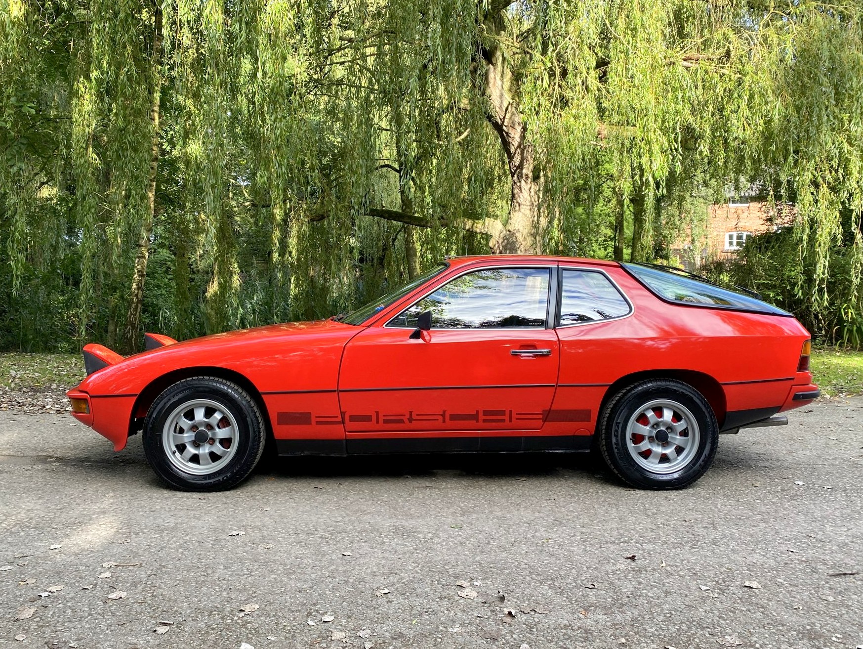 Elegant 1977 Porsche 924 Value Gallery
