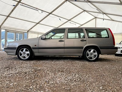 Lot 9 - 1996 Volvo 850 Estate