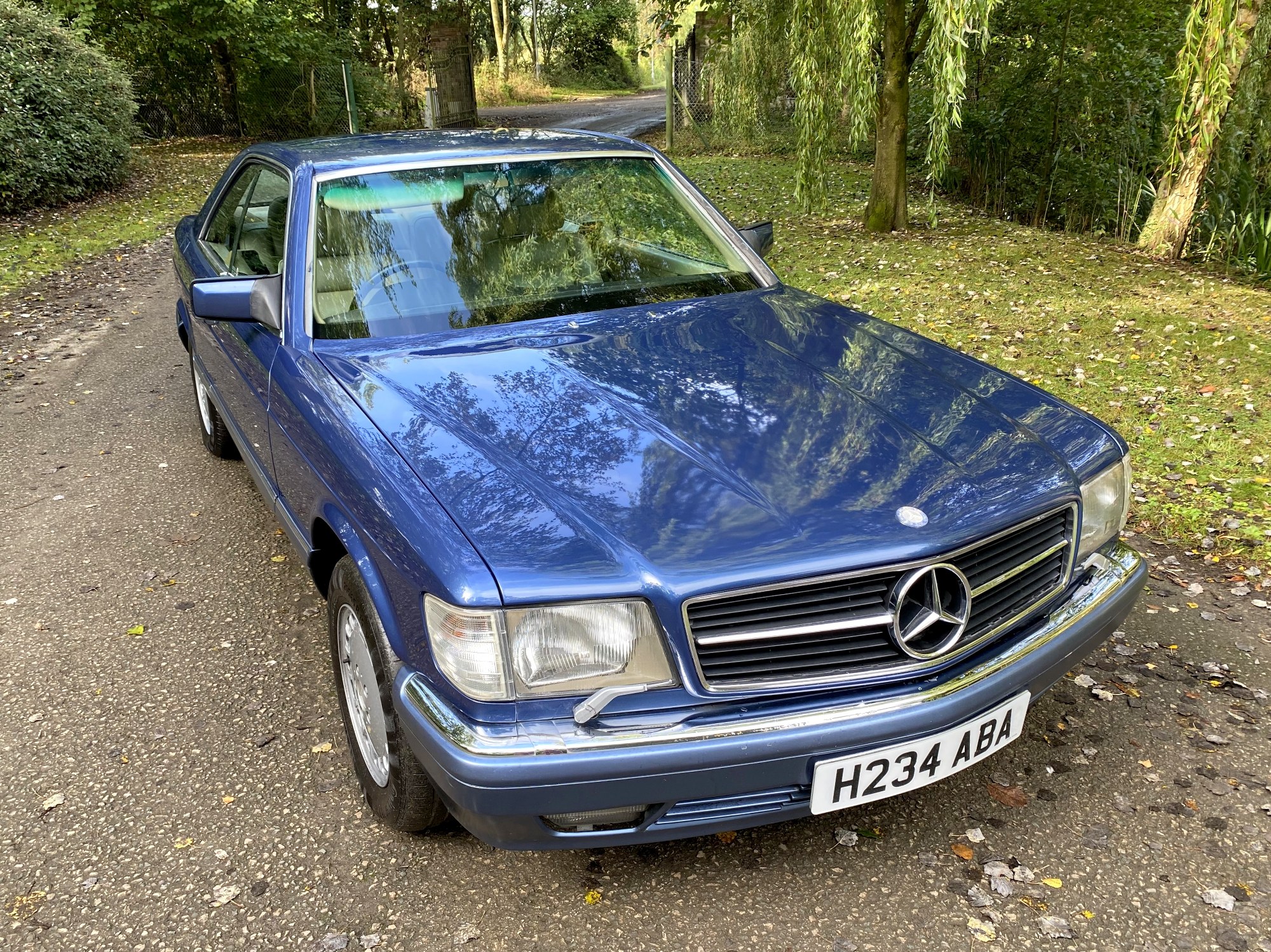 Lot 71 - 1990 Mercedes-Benz 500 SEC