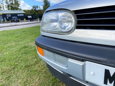 Lot 7 - 1995 Volkswagen Golf Cabriolet