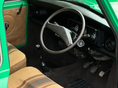 Lot 42 - 1971 Mini 1275 GT
