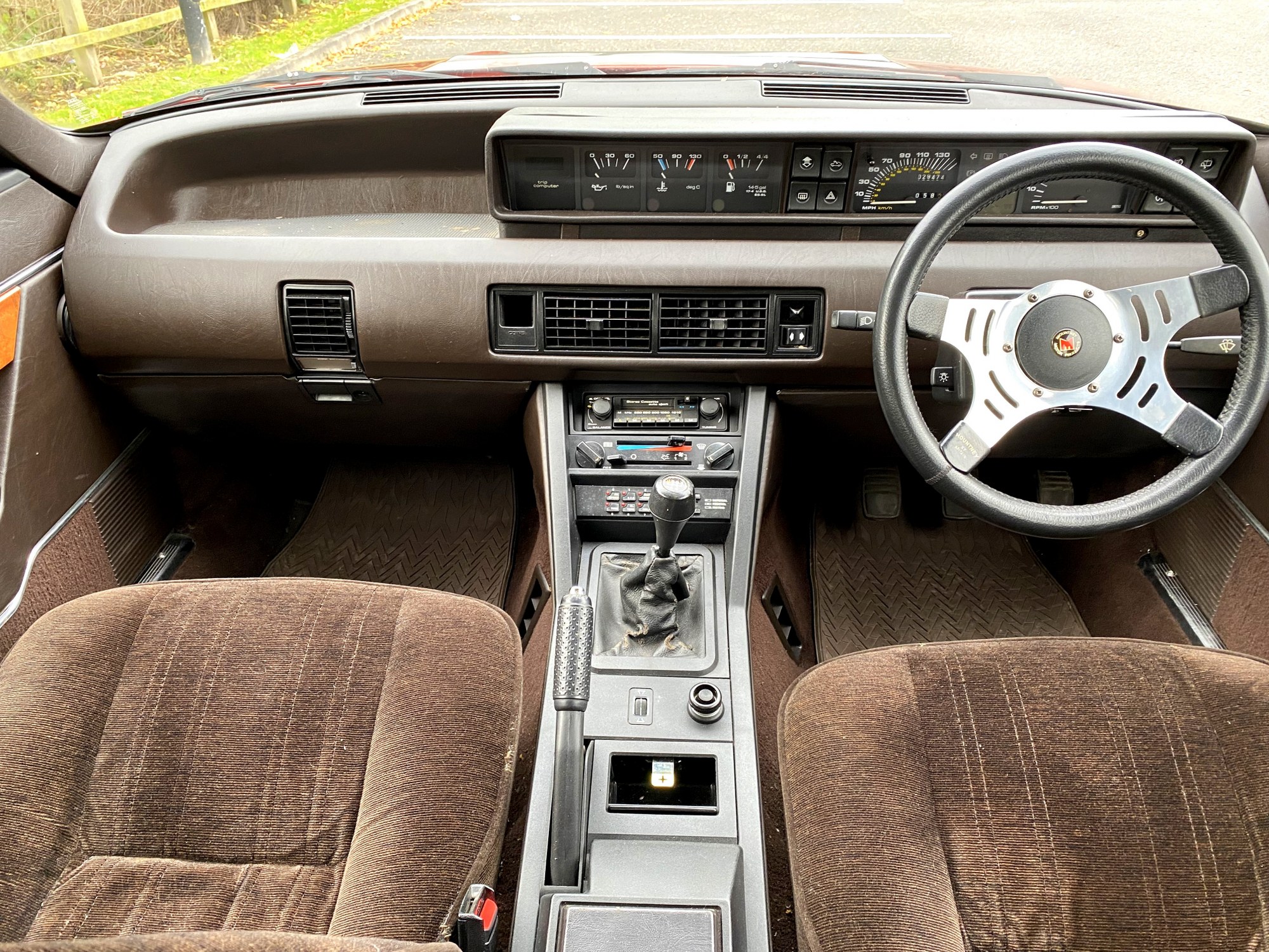 Sd1 Window Lot 43 - 1982 Rover SD1 3500 SE