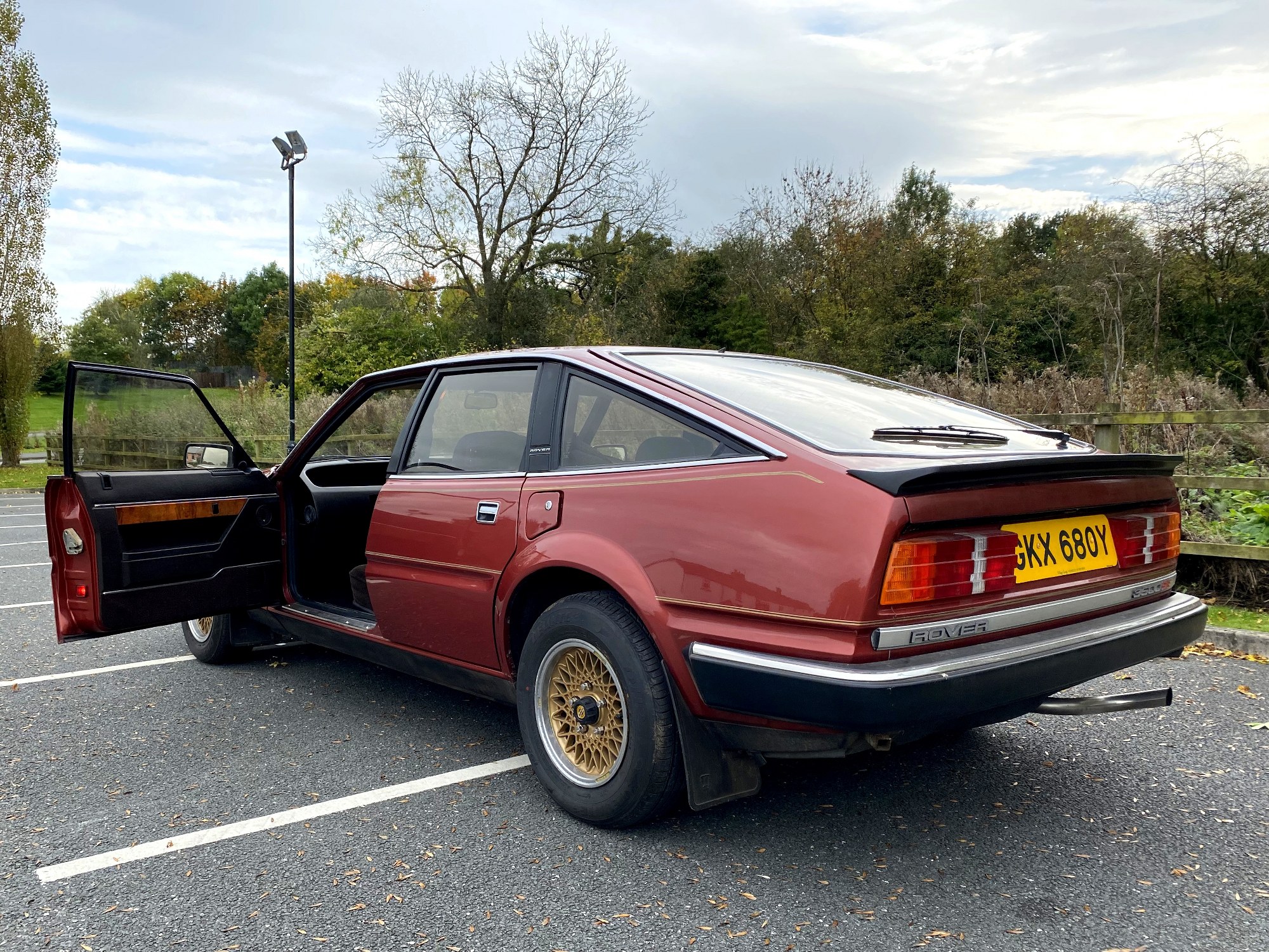 Sd1 Window Lot 43 - 1982 Rover SD1 3500 SE