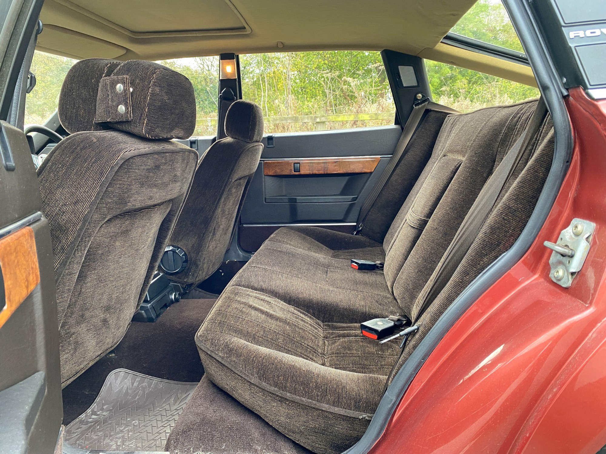 Sd1 Window Lot 43 - 1982 Rover SD1 3500 SE