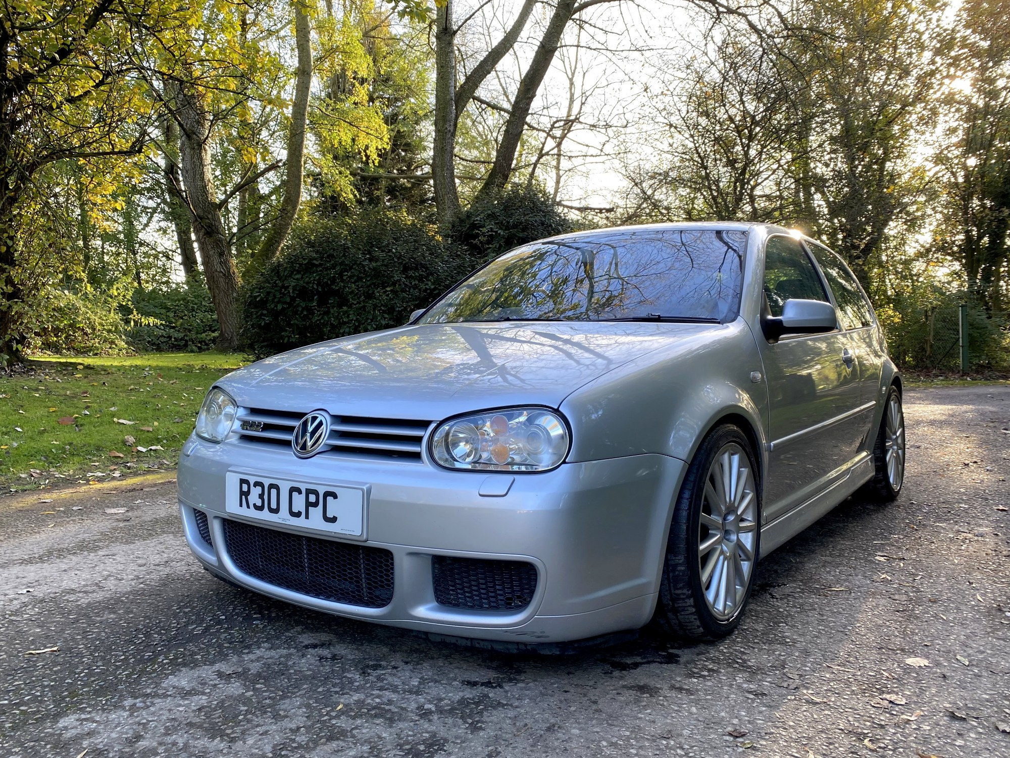 Lot 38 - 2003 Volkswagen Golf R32