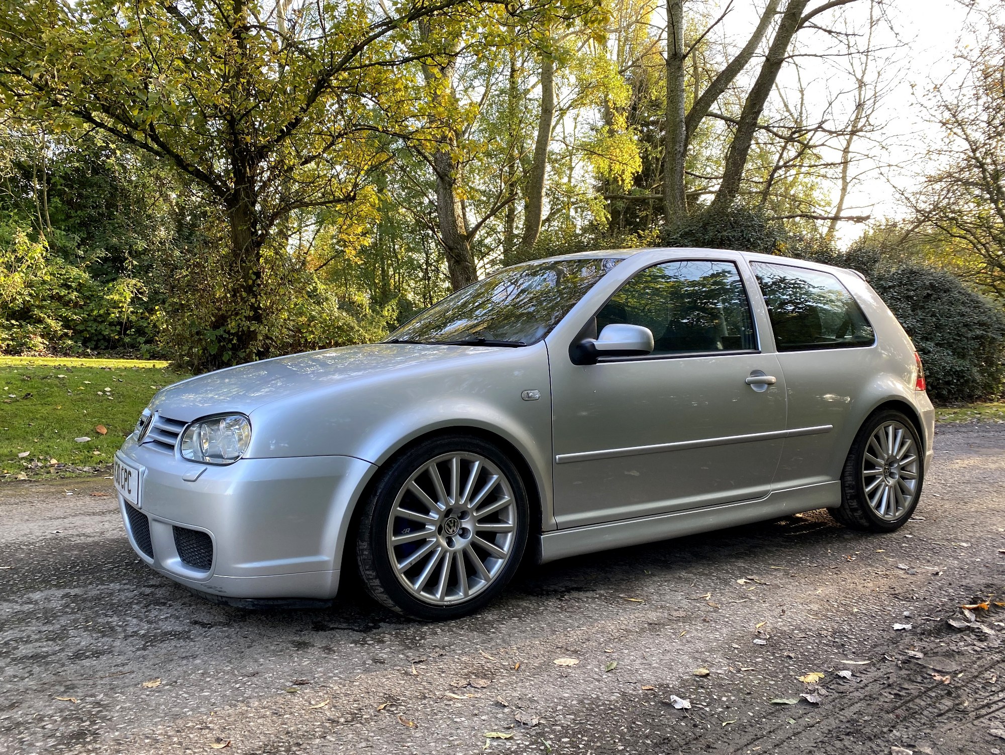 Lot 38 - 2003 Volkswagen Golf R32