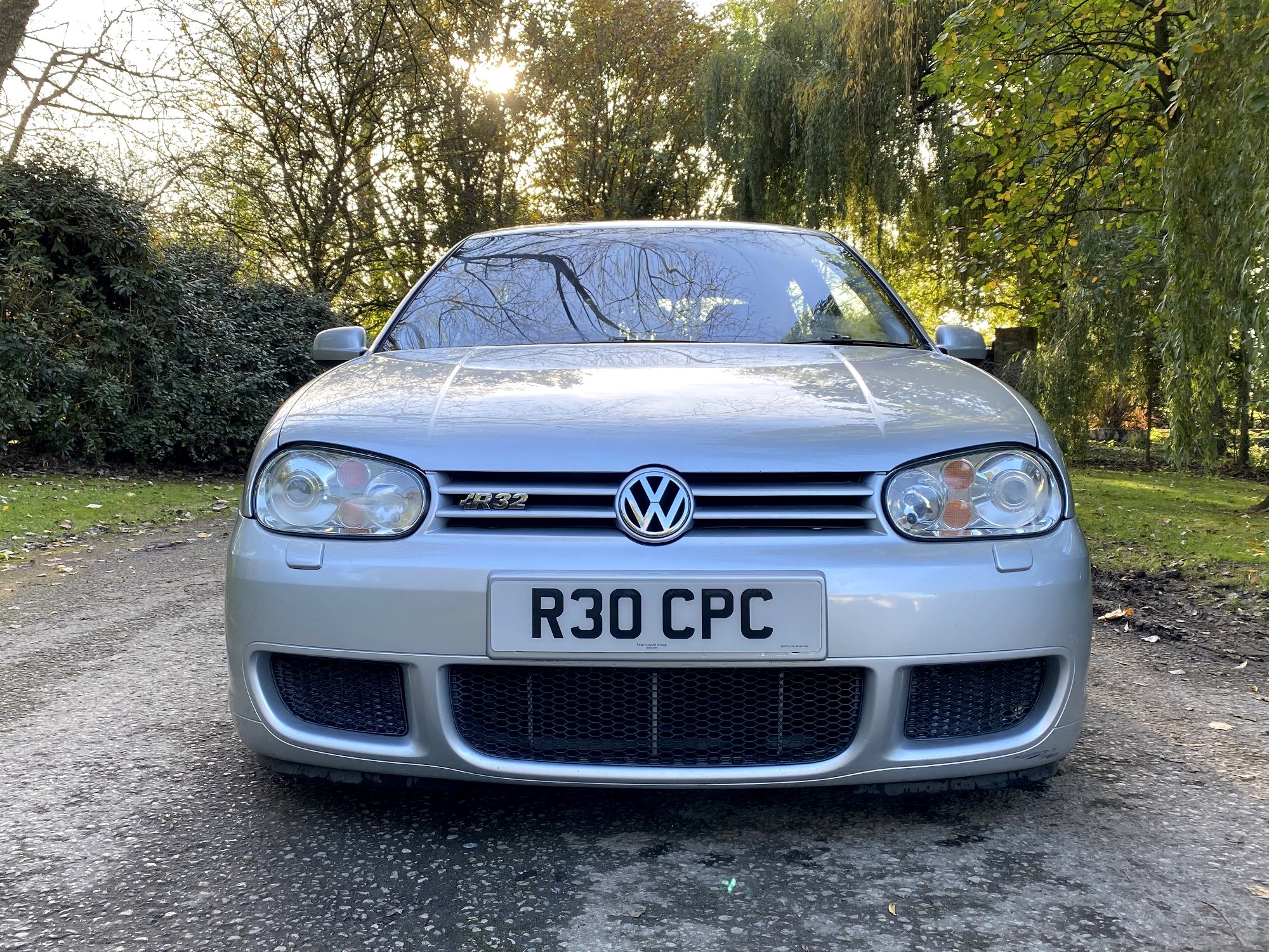 Lot 38 - 2003 Volkswagen Golf R32