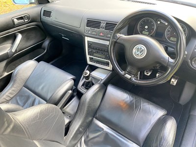 Lot 64 - 2003 Volkswagen Golf  R32