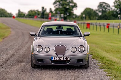 Lot 135 - 2007 Jaguar S-Type R