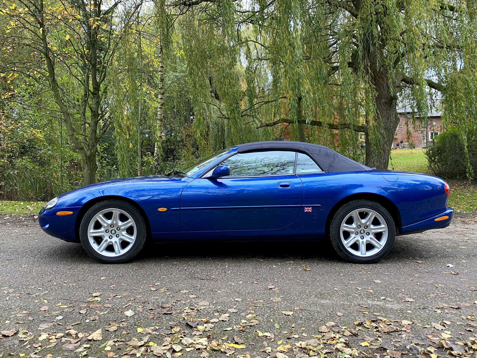 Jaguar XK8/XKR 1997-2002 Convertible Top - Black Twillfast II Jaguar XK8/XKR 1997-2002 Convertible Top - Black Twillfast II