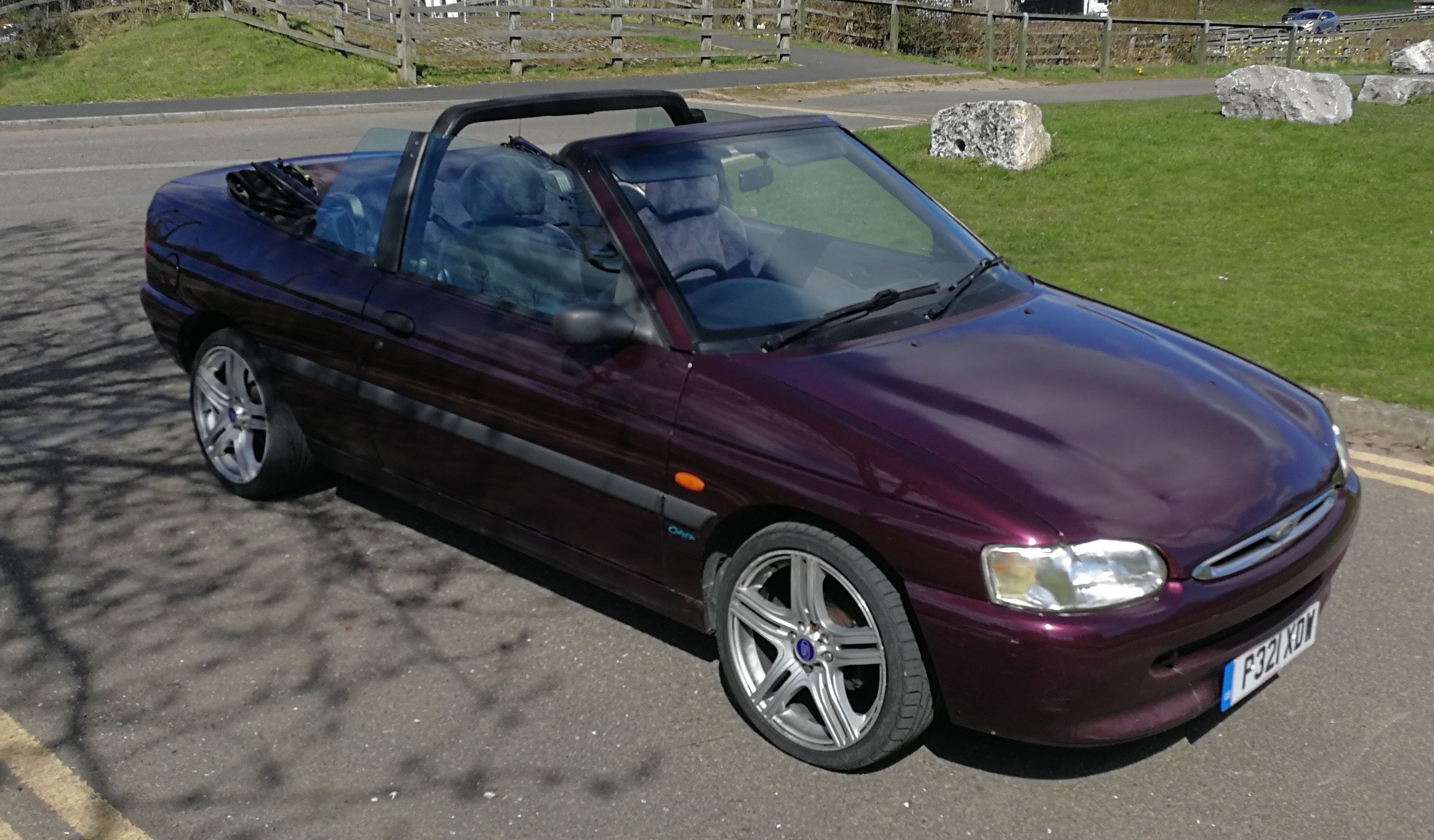 Lot 92 1997 Ford Escort Calypso Cabriolet