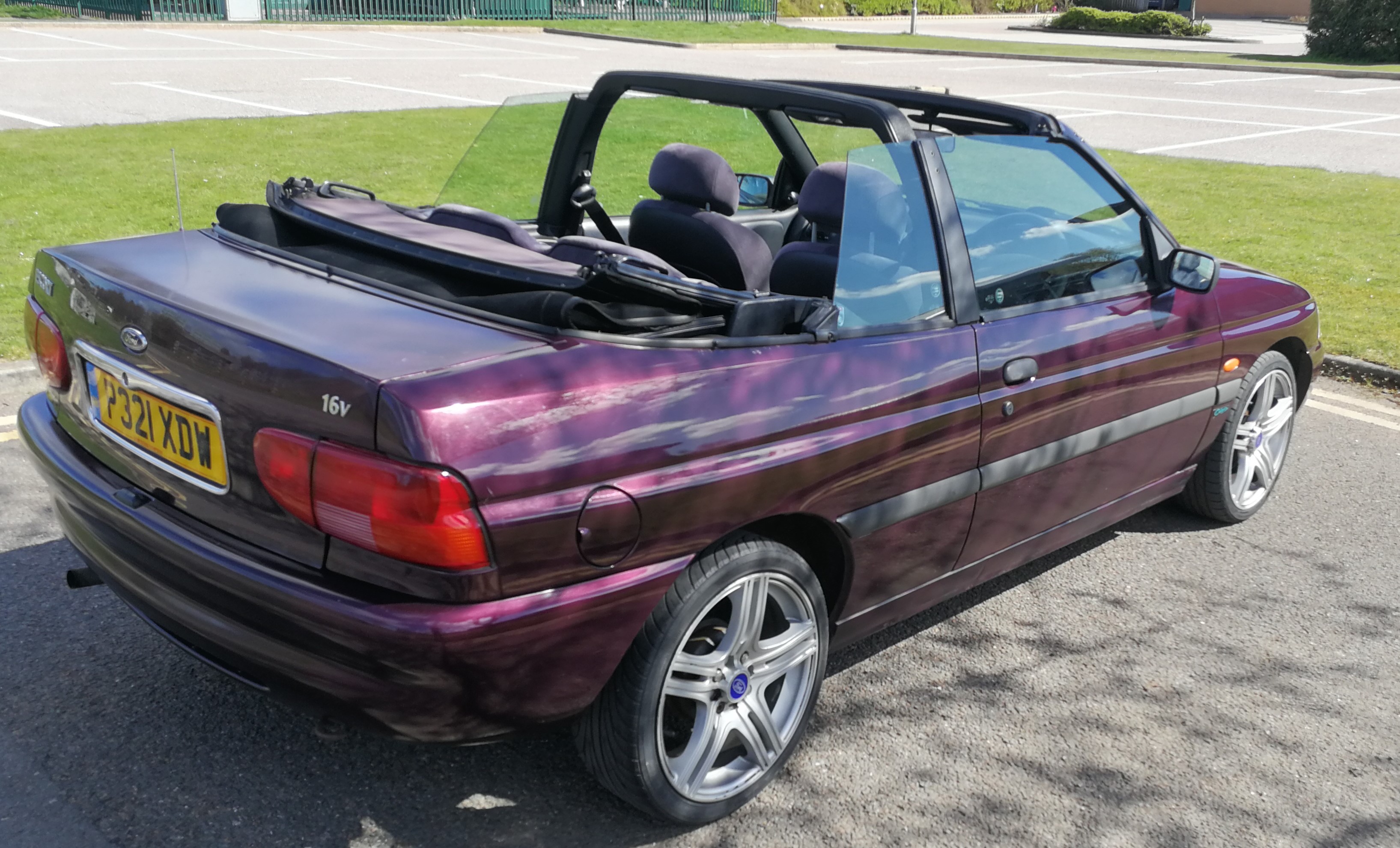 Lot 92 1997 Ford Escort Calypso Cabriolet