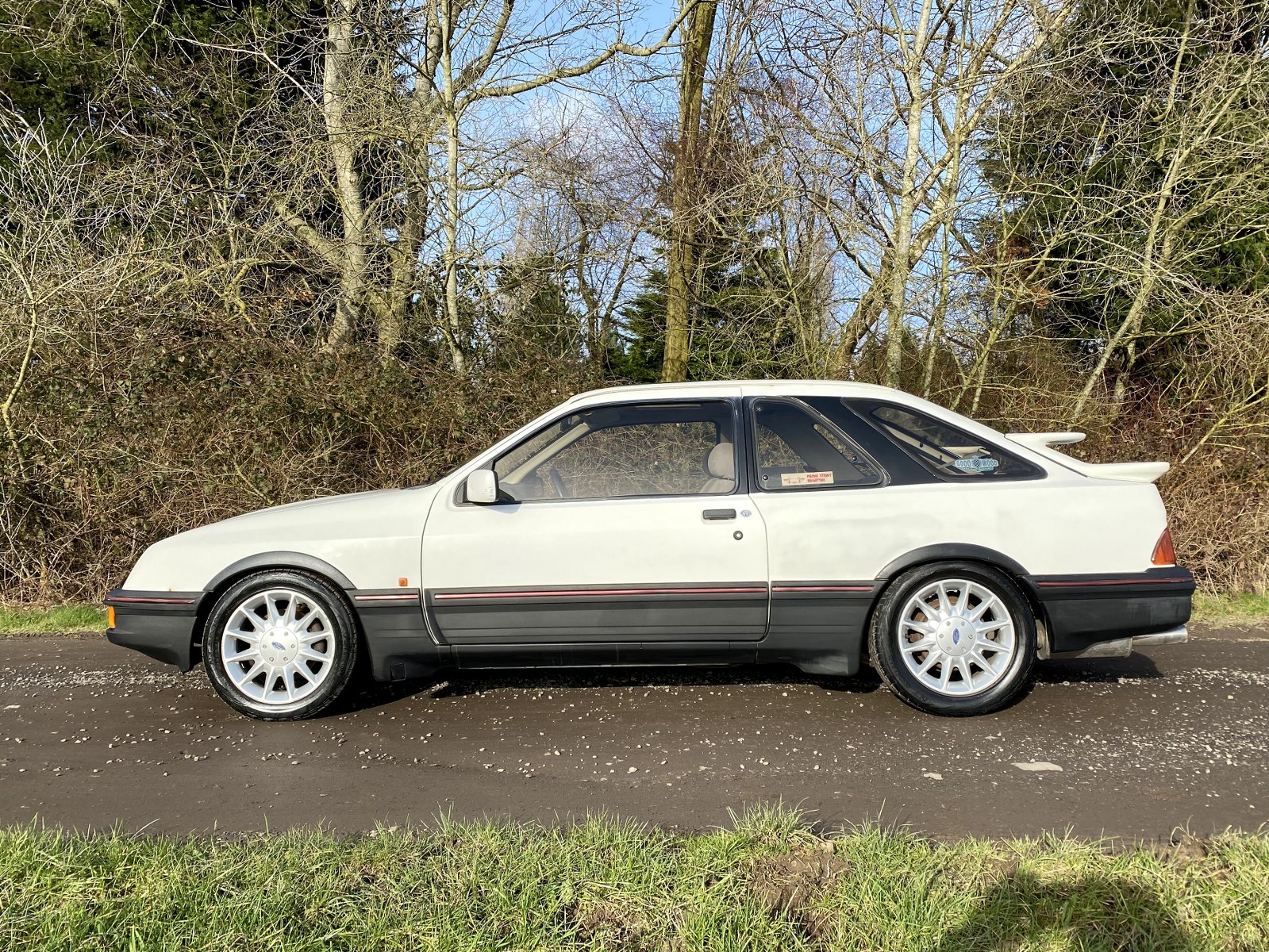 Lot 28 - 1984 Ford XR4i