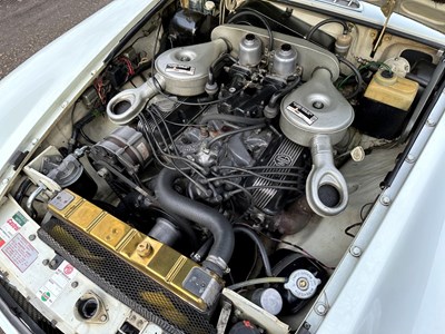Lot 34 - 1974 MGB GT V8