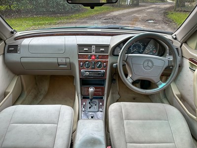 Lot 3 - 1997 Mercedes-Benz C180 Elegance
