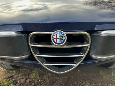 Lot 55 - 1972 Alfa Romeo 2000 Spider Veloce